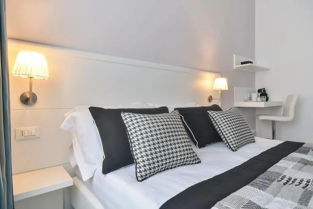 Lata Luxury Rooms Rome Guest house