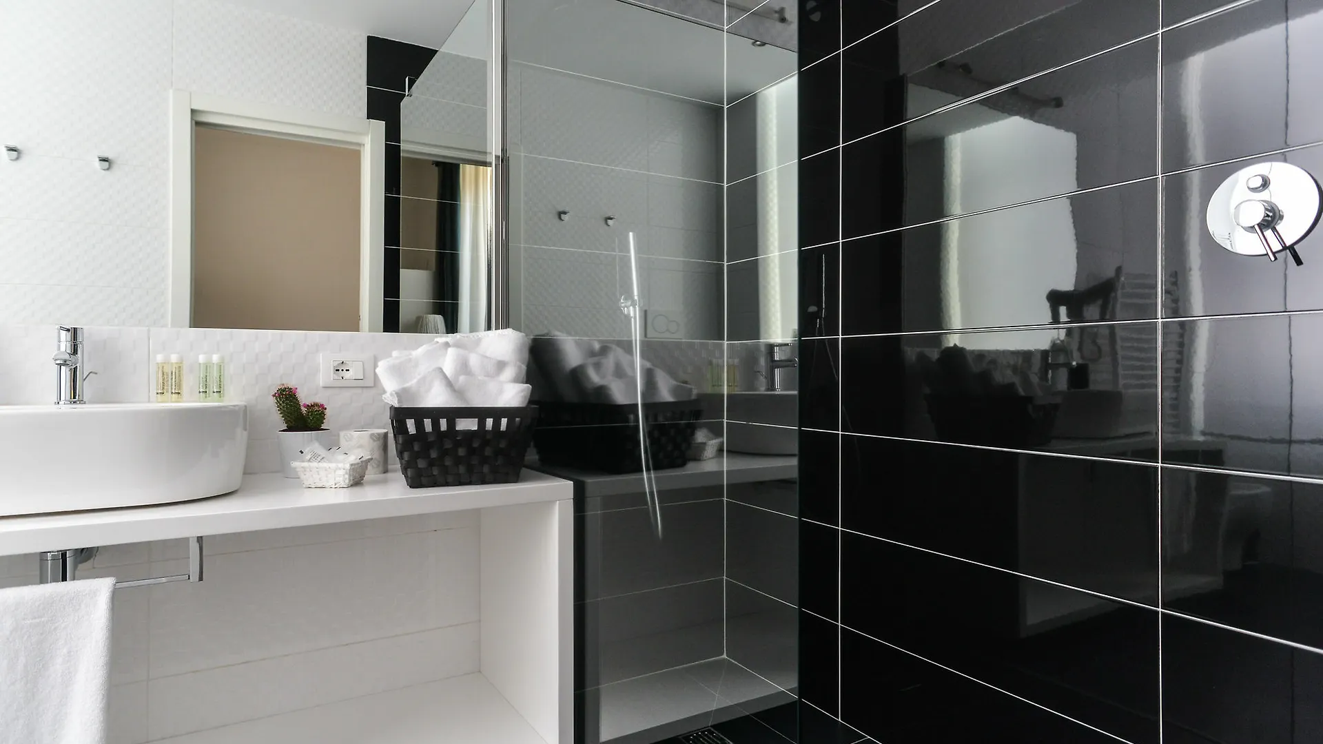 Lata Luxury Rooms Rome 2*,